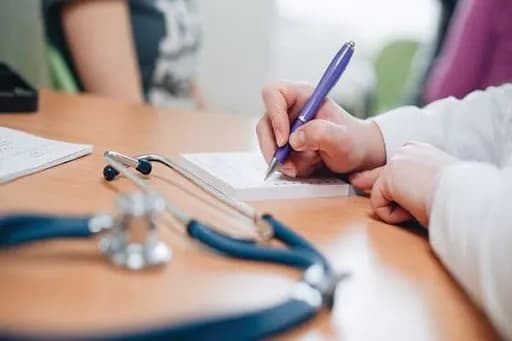 Cách xử lý khi huyết áp tụt đột ngột