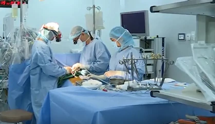 Phẫu thuật bắc cầu động mạch chủ - động mạch vành tại Vinmec