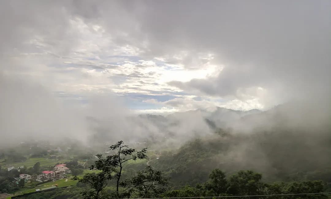 Câu hỏi 16: Tôi bị bệnh tim, có nên tránh ra ngoài khi thời tiết lạnh quá không?