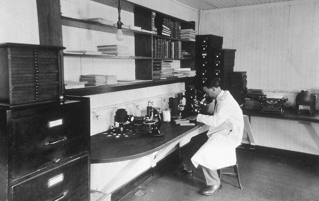 Đột Phá Trong Điều Trị Ung Thư dMMR Giai Đoạn Đầu: Miễn Dịch Trị Liệu Thay Thế Phẫu Thuật & Hóa Trị