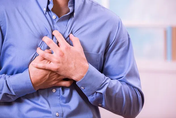 Đau ngực trái có thể rất nguy hiểm