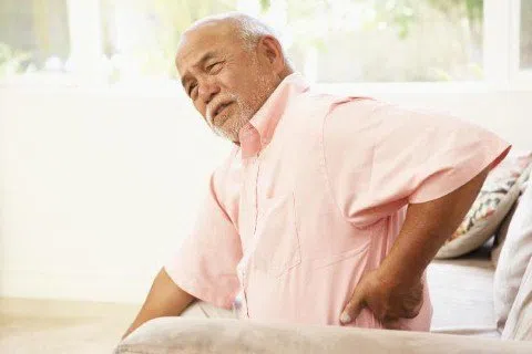 Đau bụng ở người cao tuổi