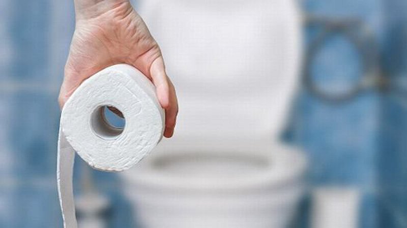 Đau bụng, đi ngoài kèm sốt sau khi ăn có nghiêm trọng không?